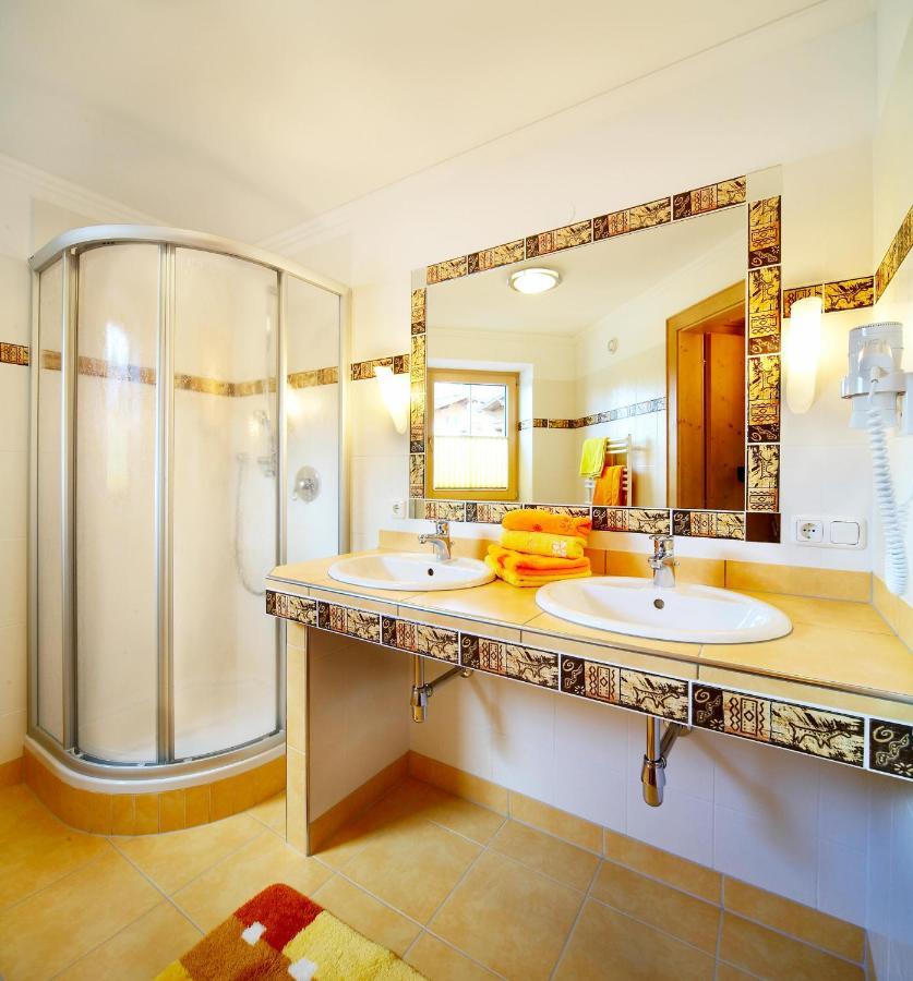 קוניגסלייטן Biohotel Castello Koenigsleiten מראה חיצוני תמונה