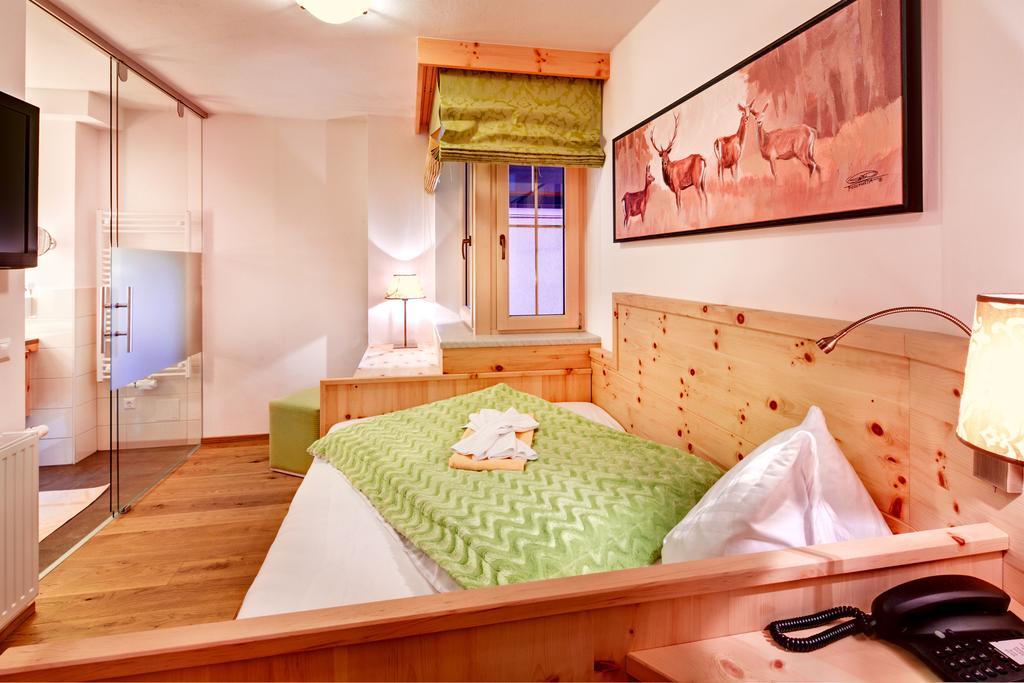 קוניגסלייטן Biohotel Castello Koenigsleiten חדר תמונה