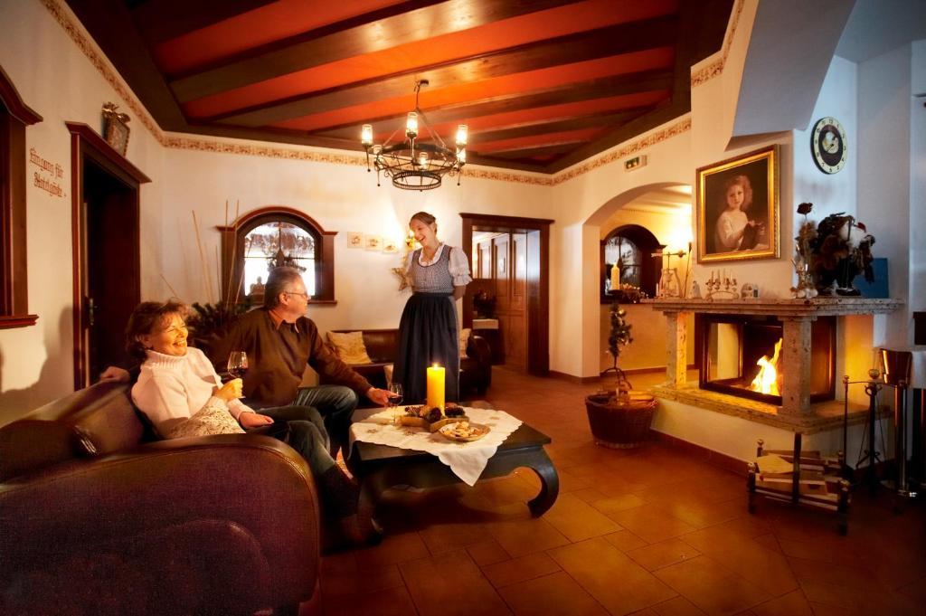 קוניגסלייטן Biohotel Castello Koenigsleiten מראה חיצוני תמונה